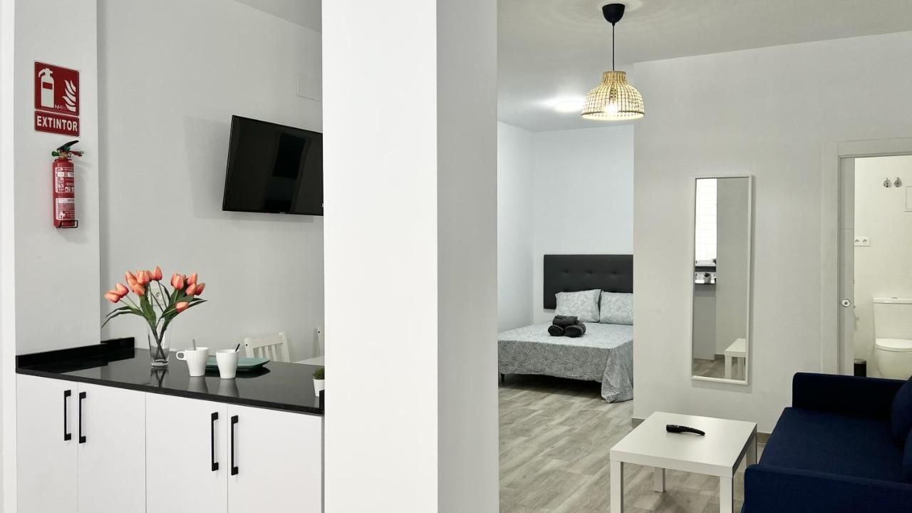 Los Tilos Suites-Vialia มาลากา ภายนอก รูปภาพ